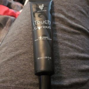 Younique primer